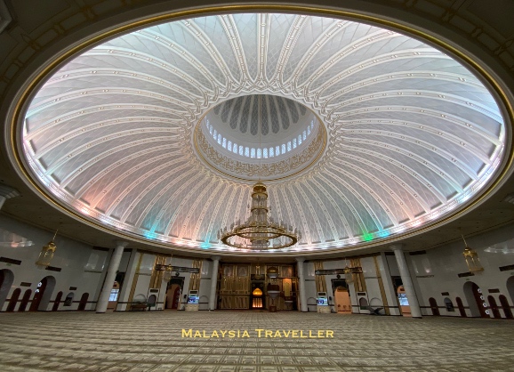 domed ceiling of the prayer hall domed ceiling of the prayer hall