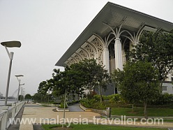 Tuanku Mizan Zainal Abidin Mosque