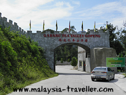 Entrance Gate to Gaharu Tea Valley Entrance Gate to Gaharu Tea Valley