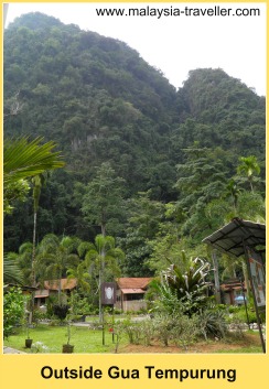 The area near the entrance to Gua Tempurung.