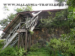 Makam Keramat Anak Dara