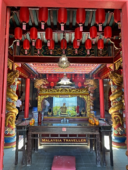 interior of the Qing Shan Temple