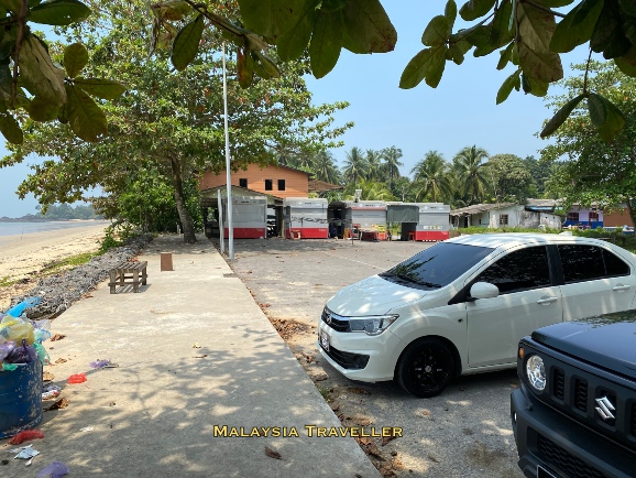 food kiosks next the car park
