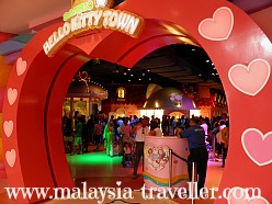 Entrance to Hello Kitty Town