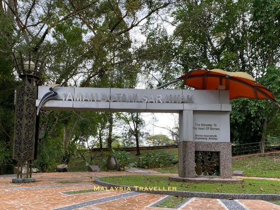 sign saying Taman Botani Sarawak