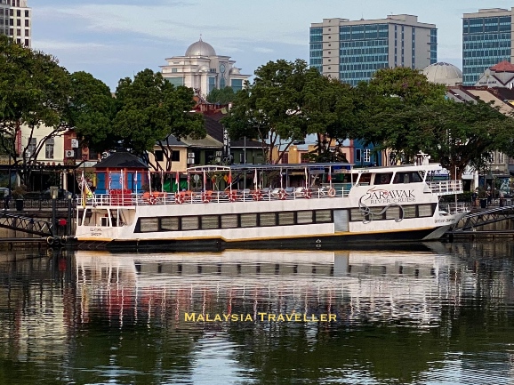 river cruise boat at Kuching waterfront river cruise boat at Kuching waterfront