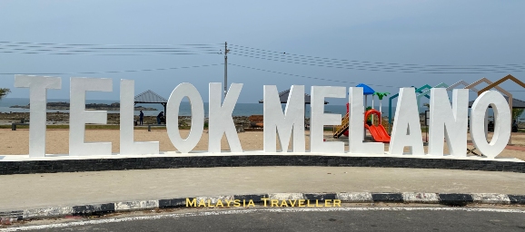 letters spelling out the name Telok Melano