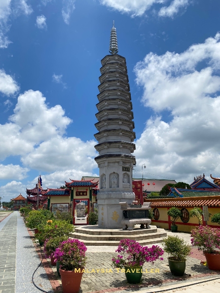 twelve storey stone pagoda