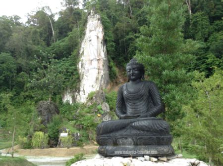 Buddha Statue at Wat Koh Wanararm Buddha Statue at Wat Koh Wanararm