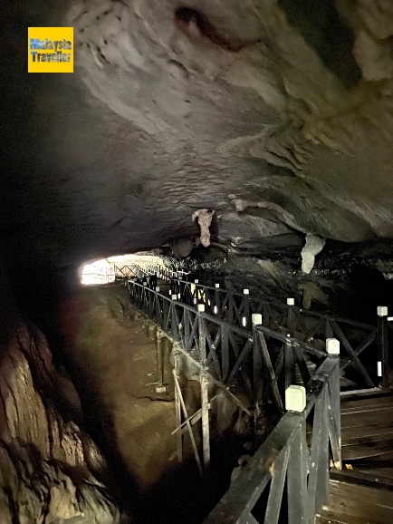 inside fossil trail at Wind Cave