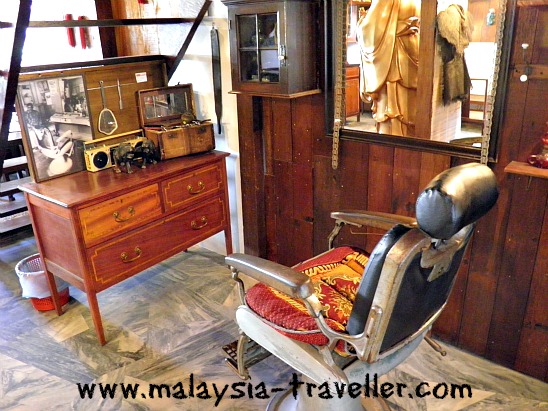 Barber shop at Gopeng Heritage House Barber shop at Gopeng Heritage House