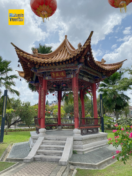 The Kunming Pavilion 