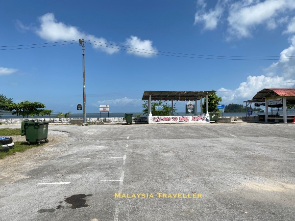 parking area in front of the beach