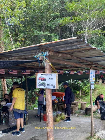 shelter where you register, pay for parking and buy refreshments