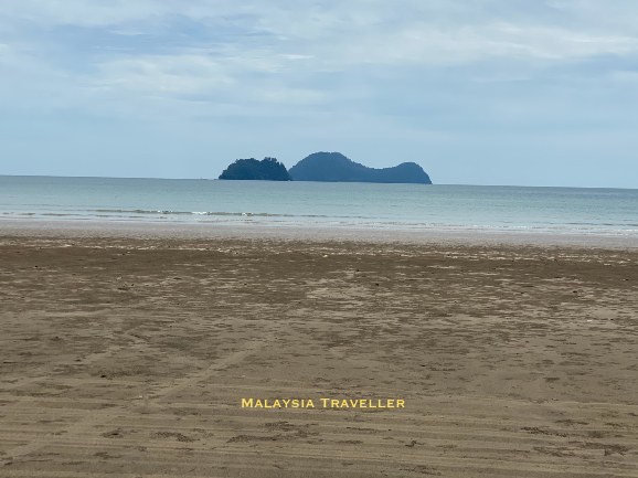 View of Pulau Satang seen from Trombol Beach View of Pulau Satang seen from Trombol Beach